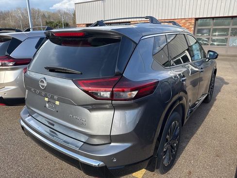 New 2026 Nissan Rogue Platinum w/ Platinum Premium Package AWD/4WD image 11