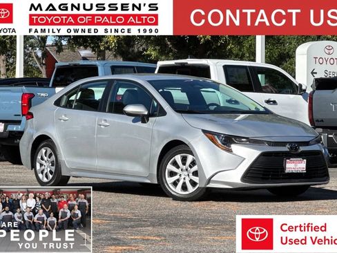 Certified 2025 Toyota Corolla LE FWD image 1