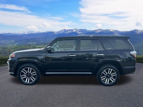 Used 2017 Toyota 4Runner Limited AWD/4WD image 2