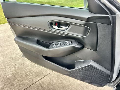Used 2024 Honda Accord EX image 30
