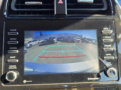 Used 2022 Toyota Prius XLE image 28