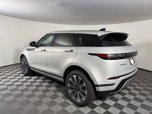 Used 2026 Land Rover Range Rover Evoque S image 5