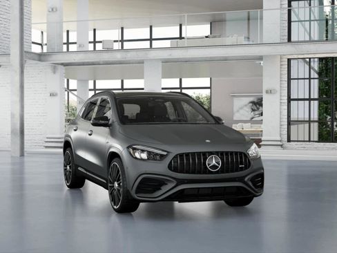 New 2026 Mercedes-Benz GLA 35 AMG 4MATIC image 8