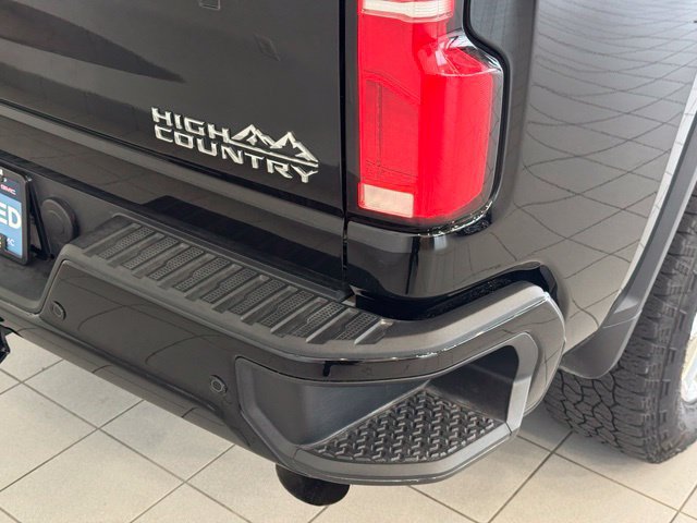 Used 2025 Chevrolet Silverado 3500 High Country w/ Technology Package AWD/4WD image 52
