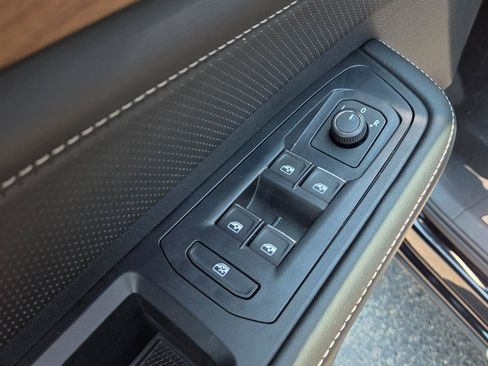 Used 2026 Volkswagen Atlas SE FWD image 20