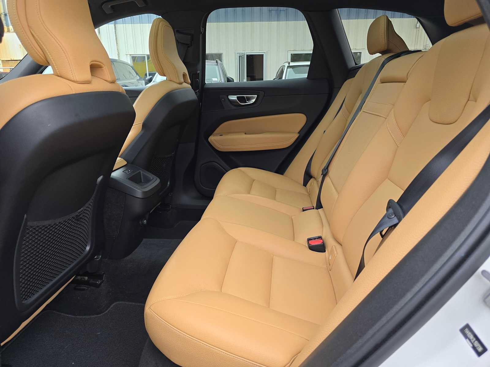 Used 2020 Volvo XC60 T5 Momentum w/ Protection Package AWD/4WD image 15
