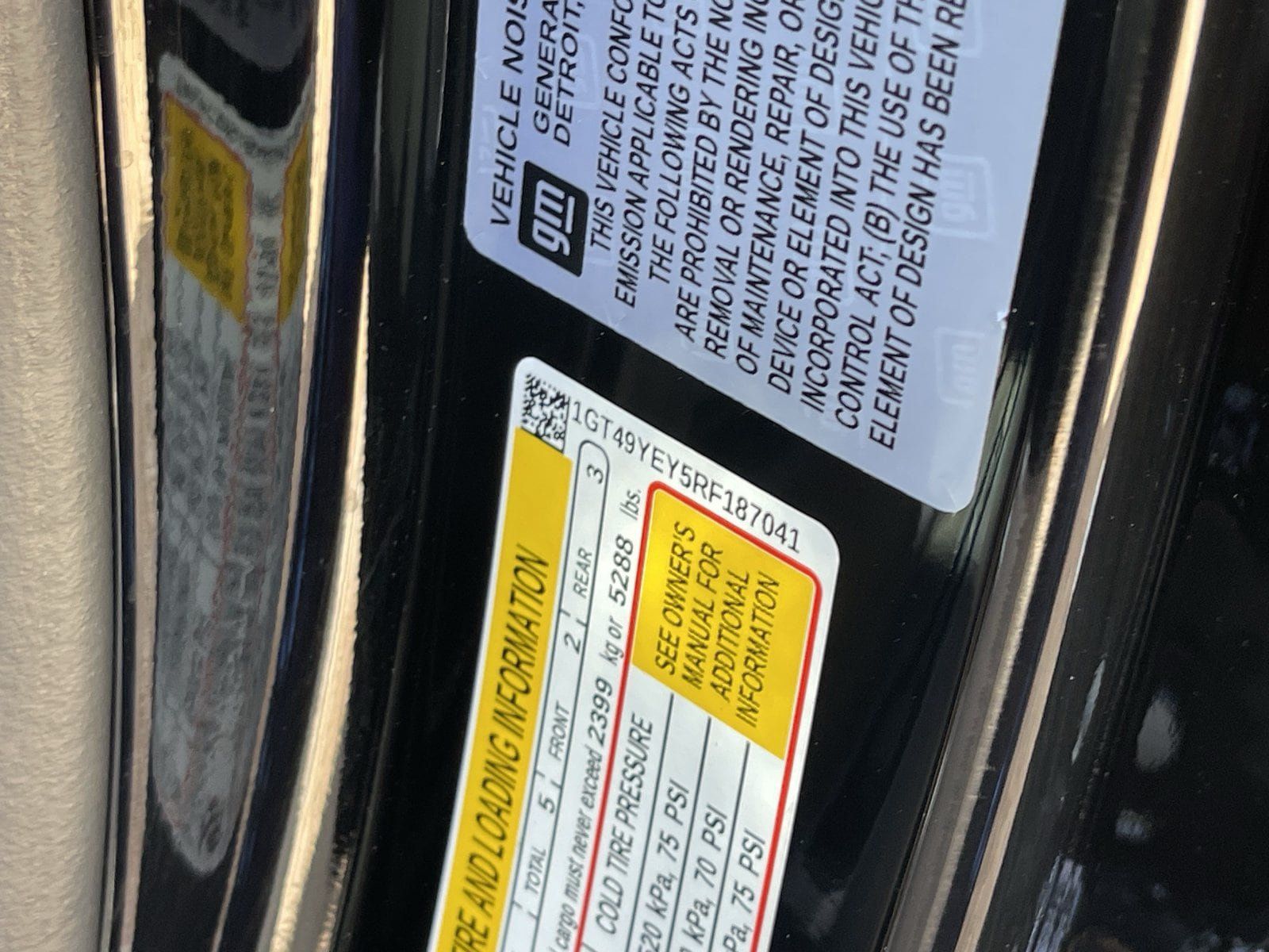 Used 2024 GMC Sierra 3500 Denali Ultimate AWD/4WD image 13