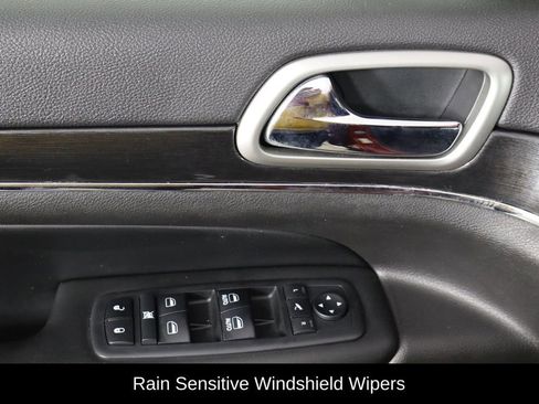 Used 2018 Jeep Grand Cherokee Trailhawk w/ Trailhawk Luxury Group image 22