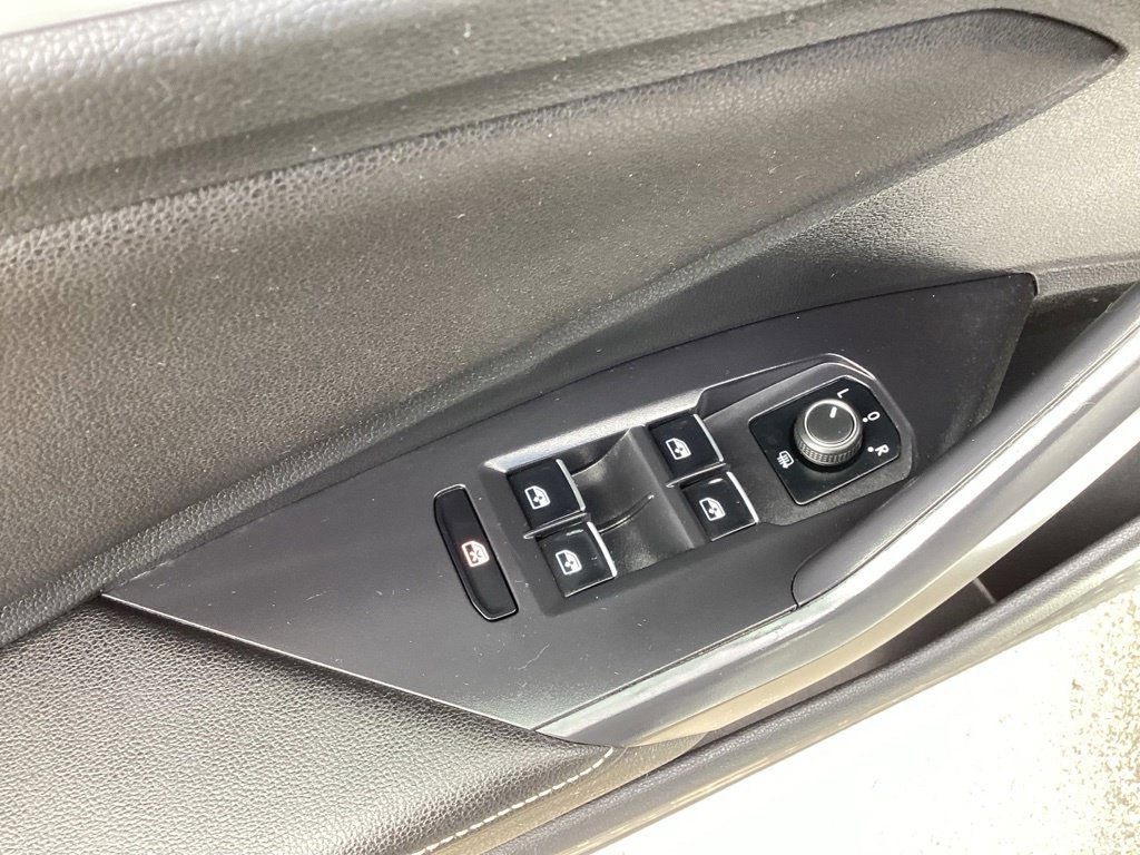 Used 2025 Volkswagen Jetta Sport FWD image 10