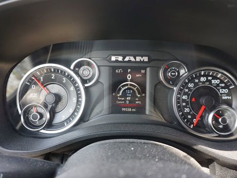 Used 2021 RAM 1500 Big Horn image 6