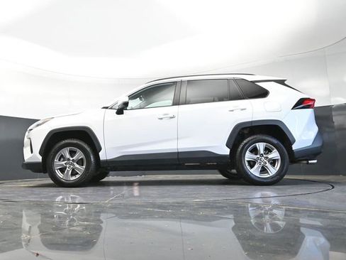 Used 2022 Toyota RAV4 XLE w/ Convenience Package image 40