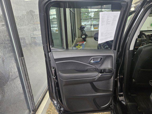 Used 2025 Honda Ridgeline RTL image 18
