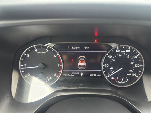 Used 2024 Nissan Rogue SV w/ SV Premium Package image 22