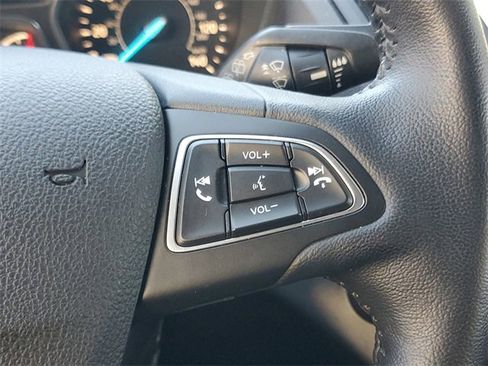 Used 2019 Ford Escape SEL image 22