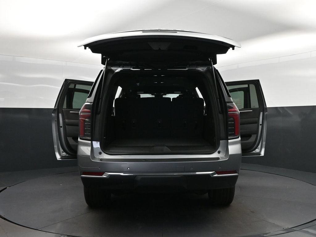 New 2026 Chevrolet Suburban LS RWD image 52