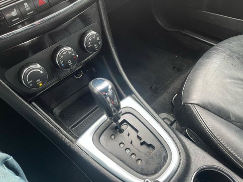 Used 2013 Chrysler 200 Limited FWD image 17