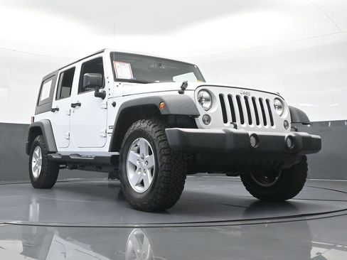 Used 2018 Jeep Wrangler Unlimited Sport S AWD/4WD image 59