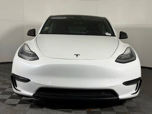 Used 2020 Tesla Model Y Long Range image 10