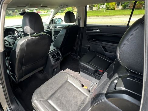 Used 2019 Volkswagen Atlas SE w/ Towing Package AWD/4WD image 35