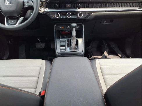 Used 2024 Honda CR-V Sport Touring image 11
