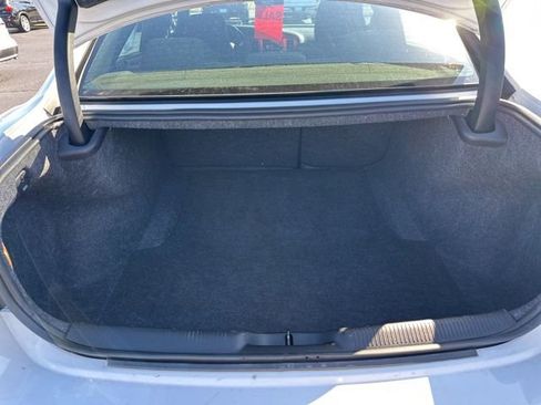 Used 2023 Dodge Charger SXT image 5