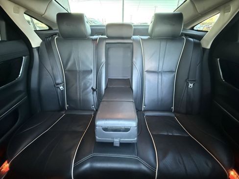 Used 2017 Jaguar XJ R-Sport image 31