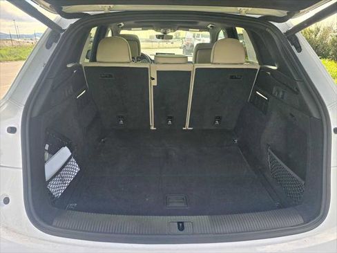 Certified 2025 Audi Q5 2.0T Premium w/ Convenience Plus Package image 17