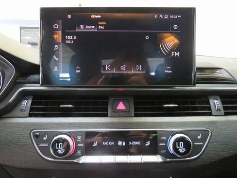 Used 2023 Audi A4 2.0T Premium Plus image 27