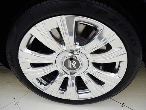 Used 2023 Rolls-Royce Ghost image 45