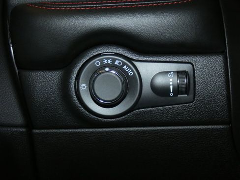 Used 2024 Dodge Durango GT image 19