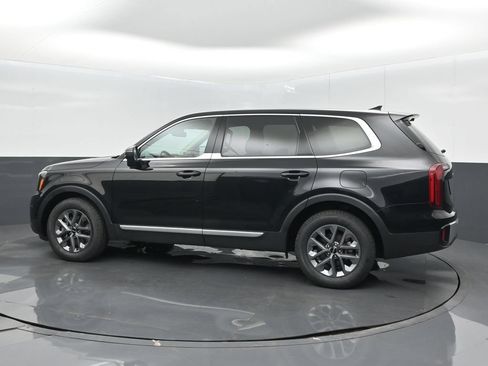 Used 2024 Kia Telluride LX FWD image 4