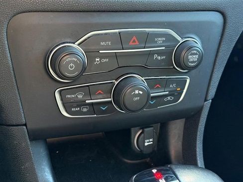 Used 2023 Dodge Charger SXT image 21