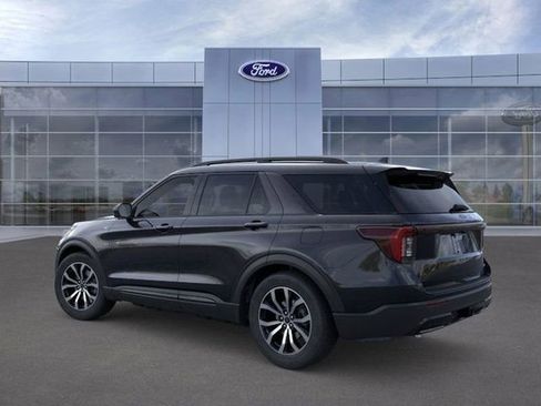 New 2026 Ford Explorer ST-Line AWD/4WD image 4