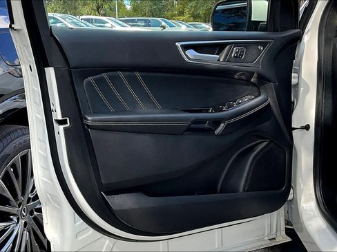 Used 2020 Ford Edge ST image 25