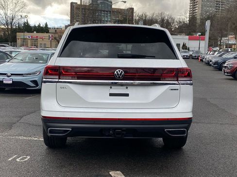 New 2026 Volkswagen Atlas SEL image 3
