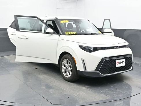 Used 2025 Kia Soul LX w/ LX Technology Package image 49