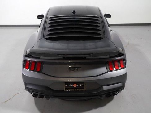 Used 2025 Ford Mustang GT Premium w/ GT Performance Package RWD image 7