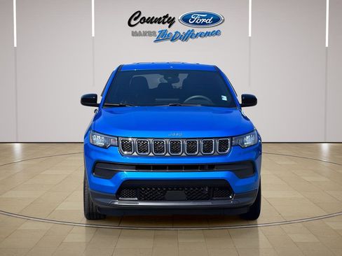 Used 2024 Jeep Compass Sport AWD/4WD image 12