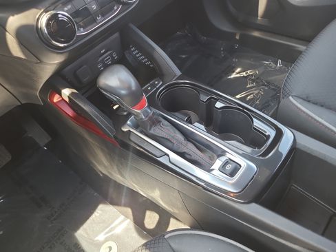 Used 2022 Chevrolet TrailBlazer RS w/ Technology Package FWD image 20