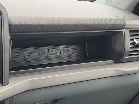 Used 2025 Ford F150 Lightning XLT AWD/4WD image 25