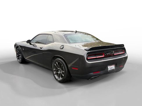 Used 2021 Dodge Challenger R/T Scat Pack image 3