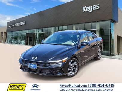 Certified 2025 Hyundai Elantra SEL w/ Cargo Package