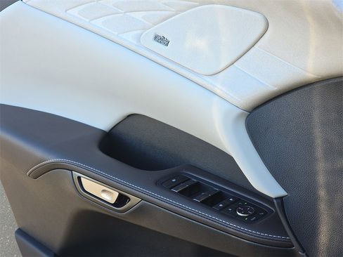 New 2026 Lexus RX 450h AWD image 28