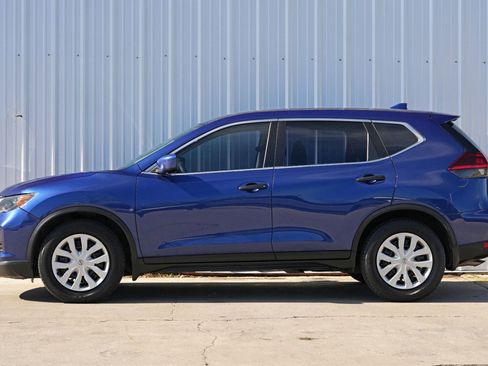 Used 2019 Nissan Rogue S image 8