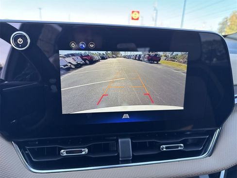 New 2026 Chevrolet Equinox ACTIV w/ Convenience Package III image 17