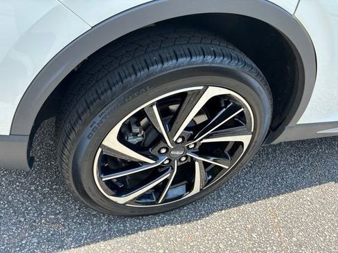 Certified 2023 Lincoln Corsair Reserve FWD image 15