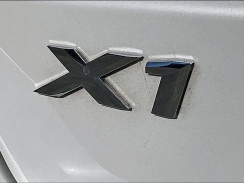 Used 2025 BMW X1 xDrive28i w/ M Sport Package image 10