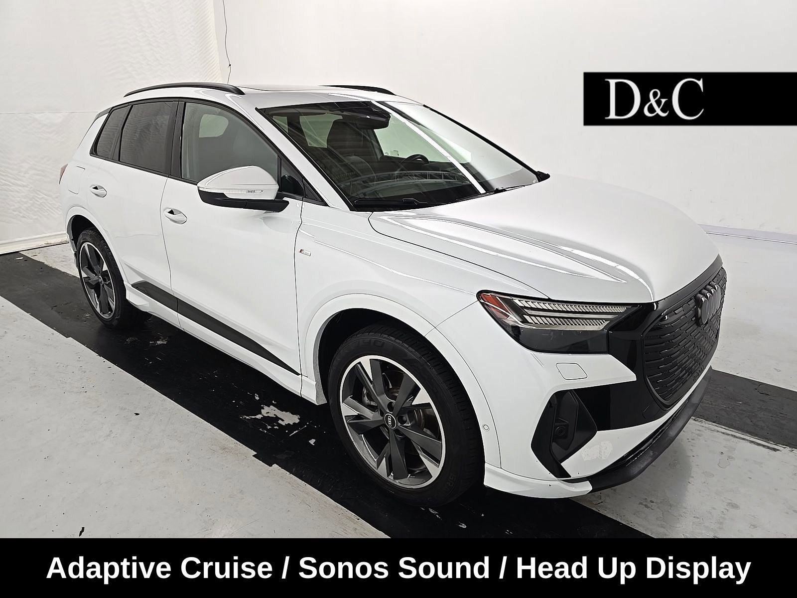 Used 2023 Audi Q4 e-tron Prestige AWD/4WD image 1