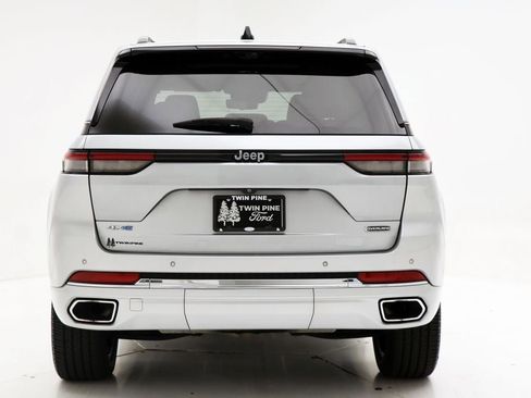 Used 2023 Jeep Grand Cherokee Overland w/ Advanced Protech Group III image 7