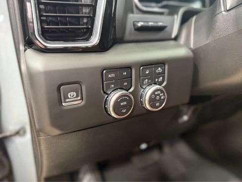 Used 2024 GMC Sierra 3500 Denali Ultimate image 22